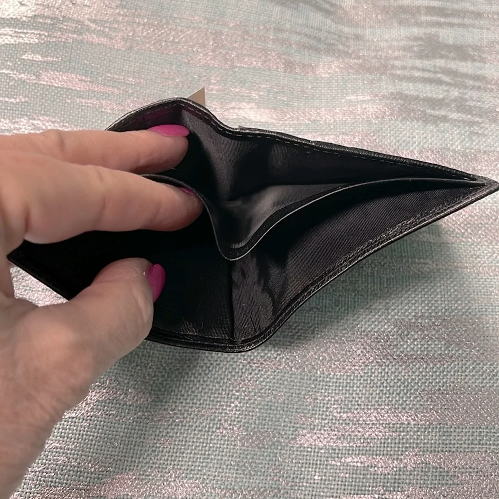 BNWT BIFOLD BLACK BUTTERY SOFT LEATHER WALLET MADE AND PURCHASED IN SPAIN